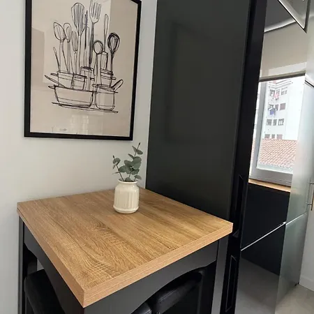 アパート De Diseno En Avenida オビエド